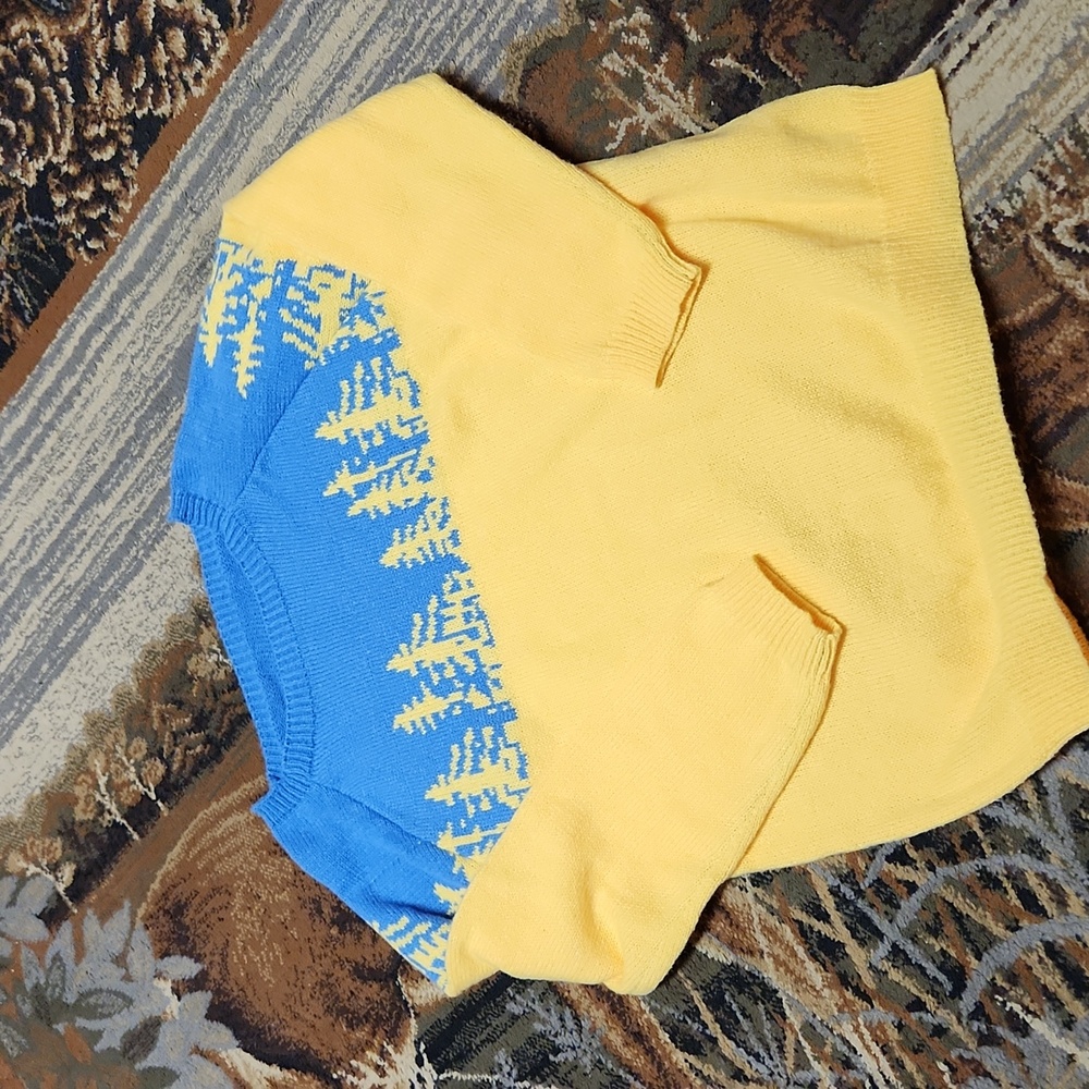 Vintage Blue and Yellow Women's Crewneck Sweater - Picture 12 of 13